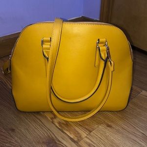 purse/ body bag/ hand bag/ cross body bag